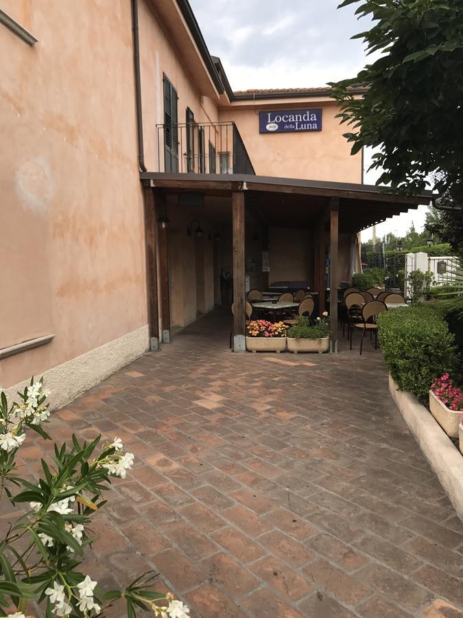 Hotel Locanda Della Luna Fogliano Marina Exterior foto